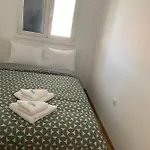 J&b Maisonette House