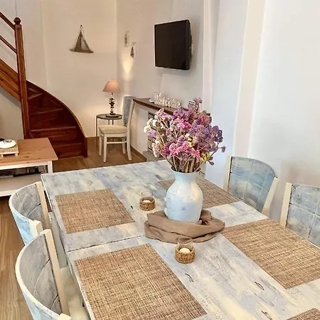 J&b Maisonette House Apartment